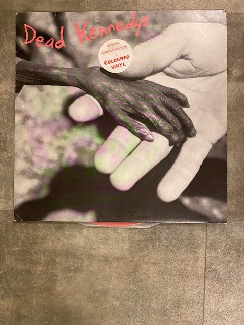 DEAD KENNEDYS: Plastic surgery disaters