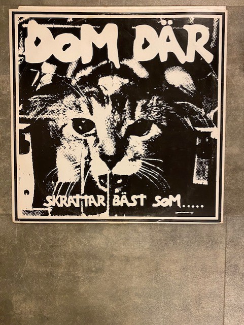 DOM DÄR: Skrattar bäst som....