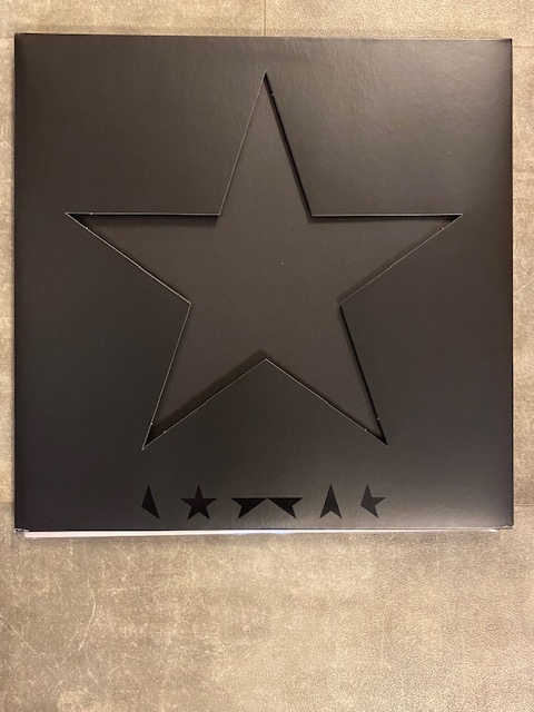 DAVID BOWIE: Black star