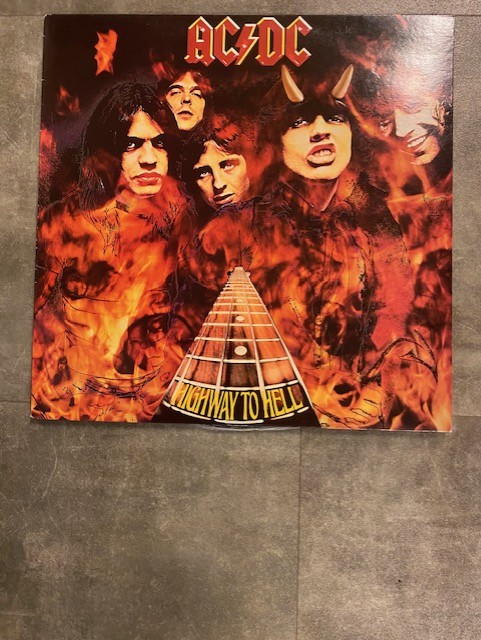 AC/DC: Highway to hell