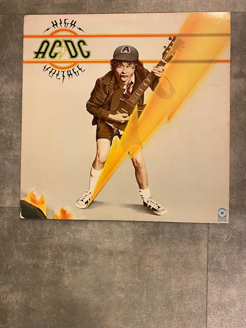 AC/DC - High voltage