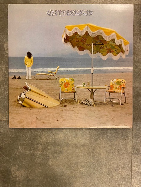 MEIL YOUNG - On the beach